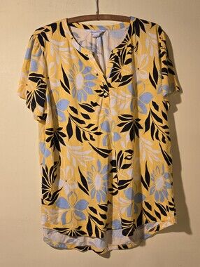 Liz Claiborne Yellow Floral Button-Front Blouse.